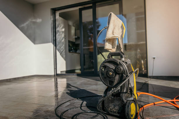 Best Sidewalk and Walkway Cleaning  in Oregon, WI